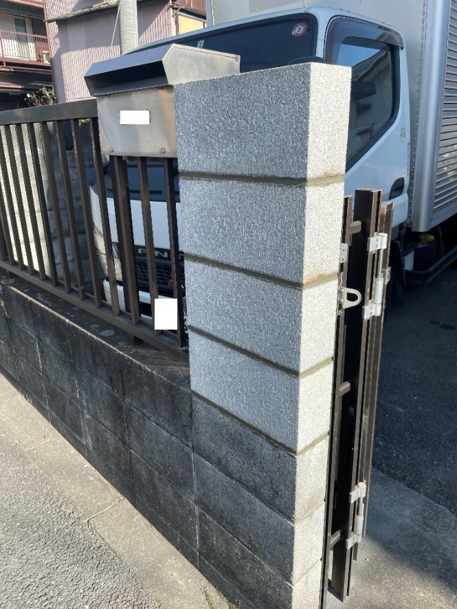 小平市リフォームワークスのエクステリア施工事例：内塀コンクリートブロック修繕工事