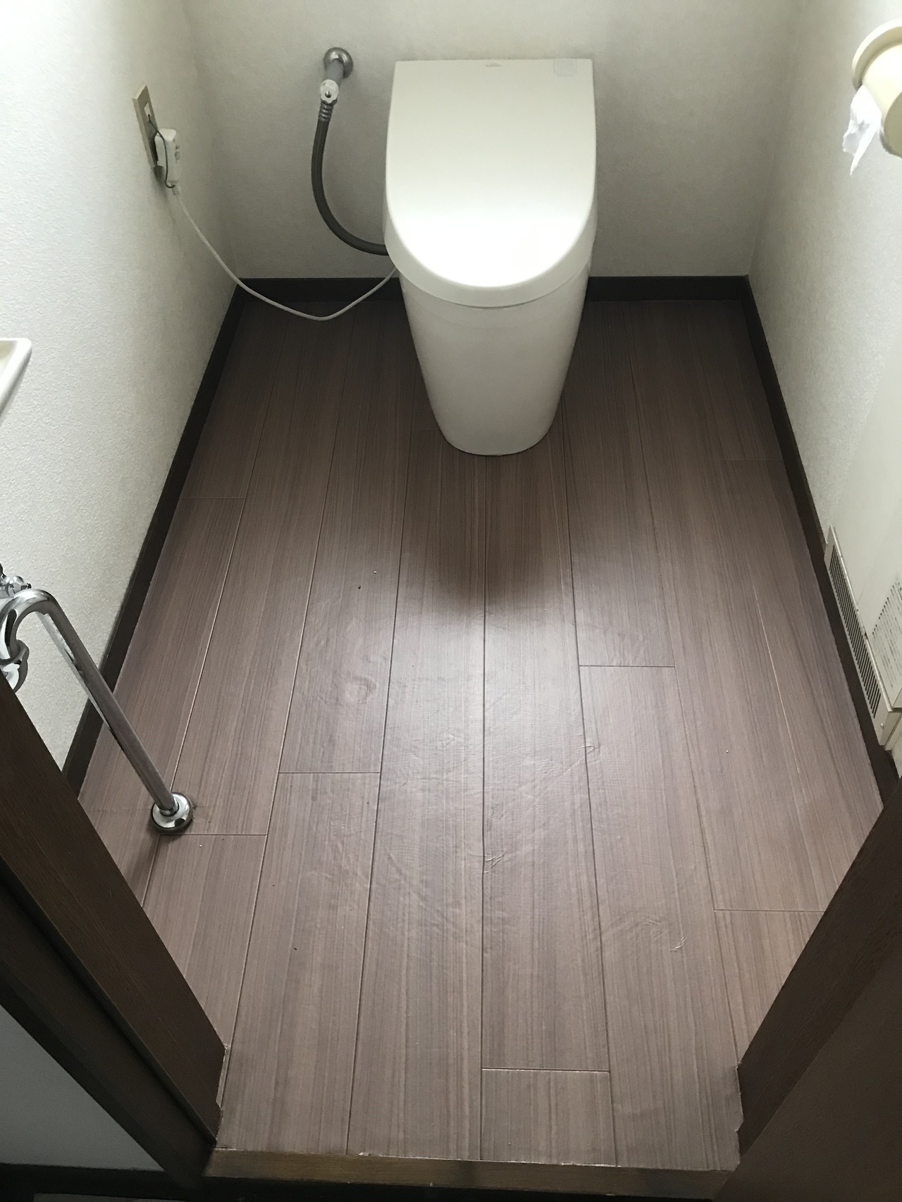 小平市リフォームワークスのトイレの施工事例：TOTO　CES9334　西東京市