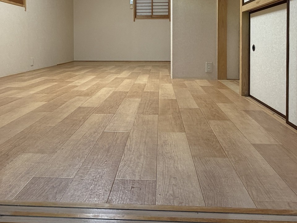小平市リフォームワークスの施工事例：屋根棟板金改修工事