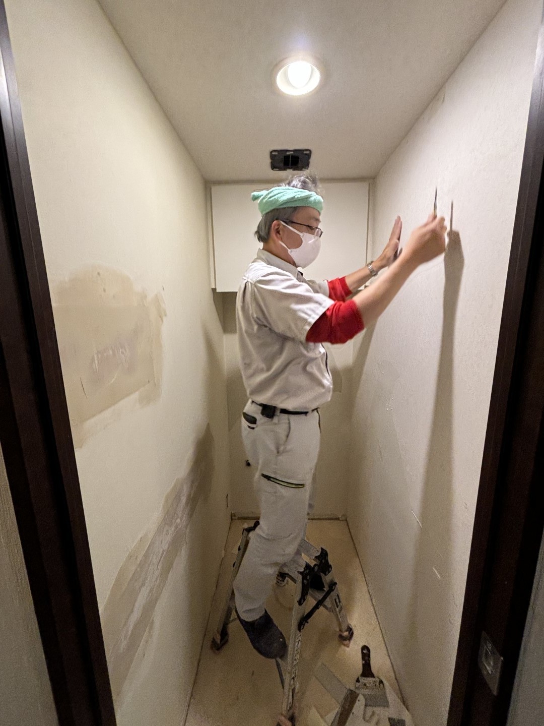 小平市リフォームワークスの西東京市施工事例：工事中のトイレ
