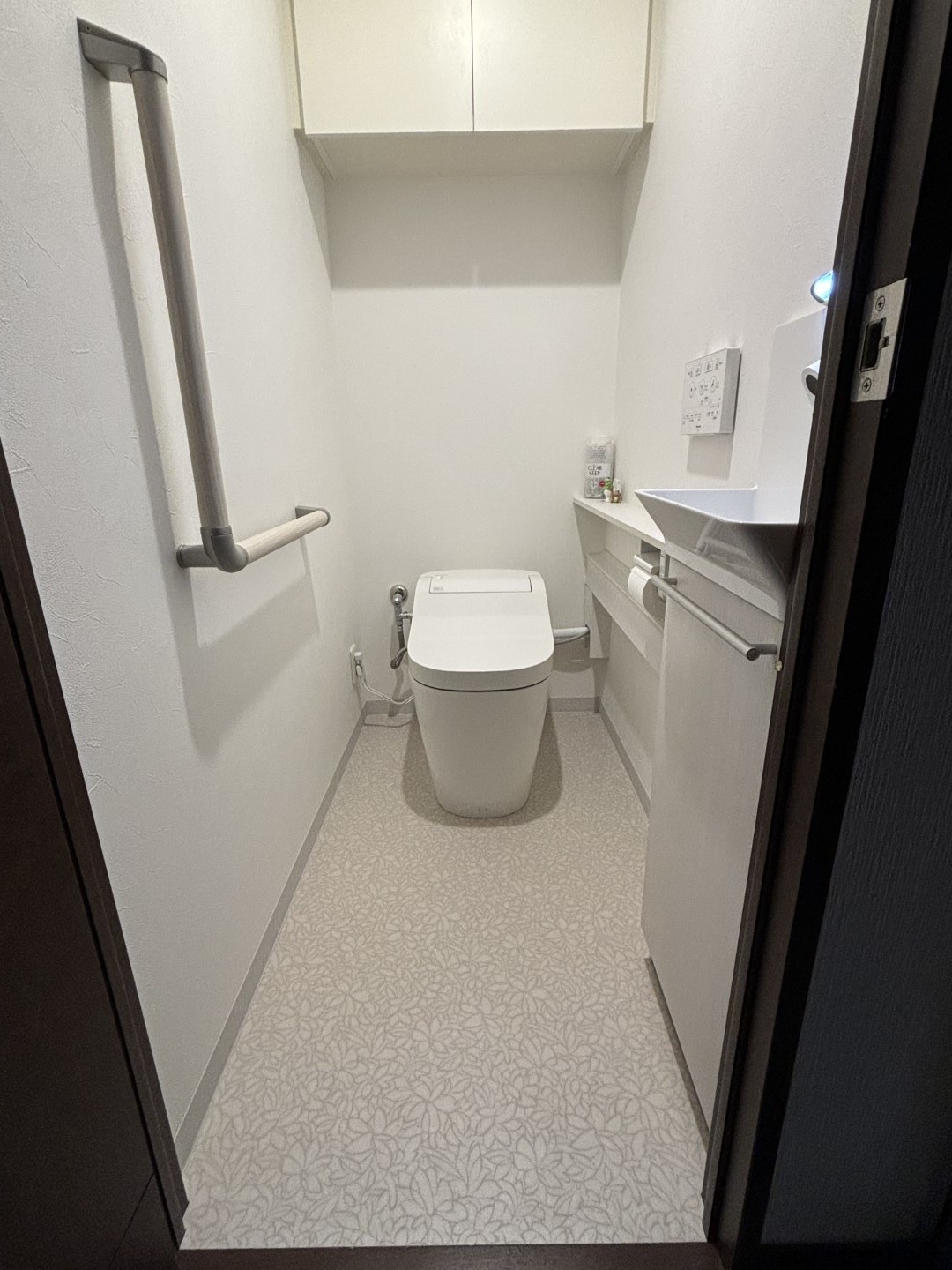 小平市リフォームワークスのトイレの施工事例：LIXIL　リフォレ