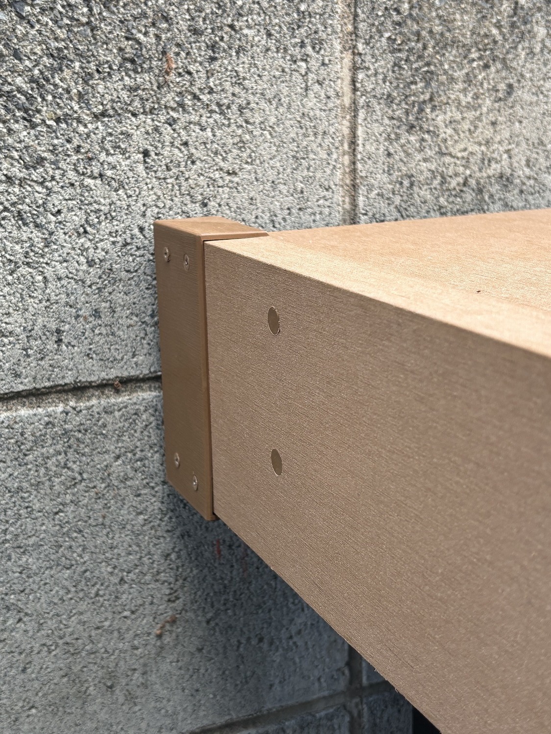 設置が完了したウッドデッキ