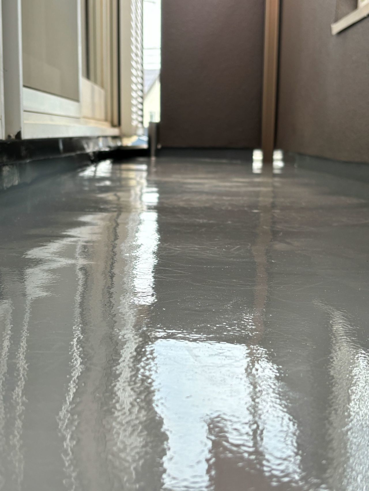 防水加工後のバルコニー