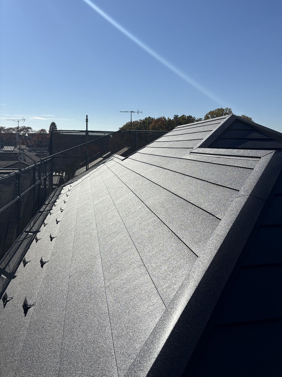 小平市リフォームワークスの施工事例：屋根外壁塗装後の外観