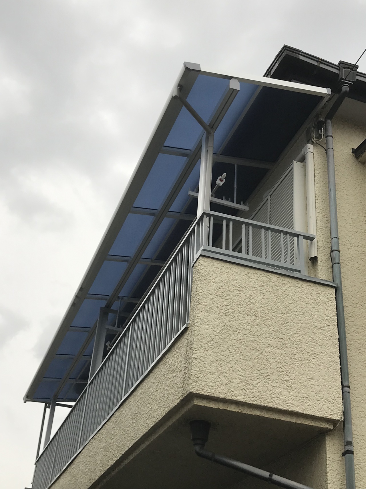 小平市リフォームワークスのエクステリア施工事例：バルコニー改修工事