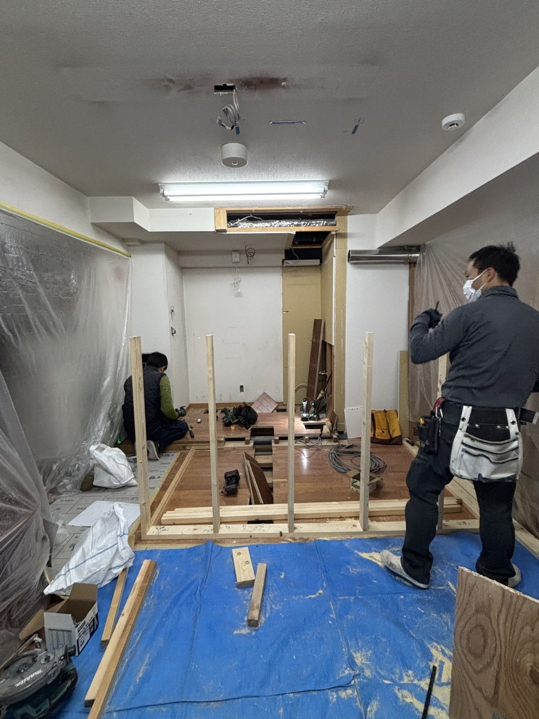 屋根塗装・外壁塗装の足場