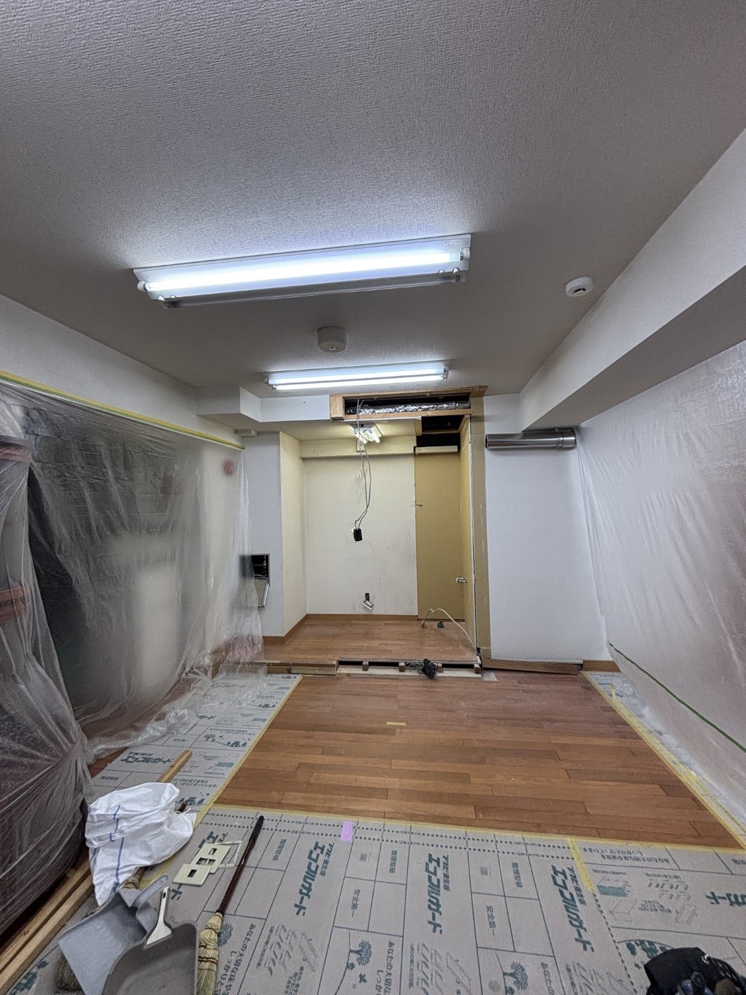 小平市リフォームワークス店舗改装工事施工前画像