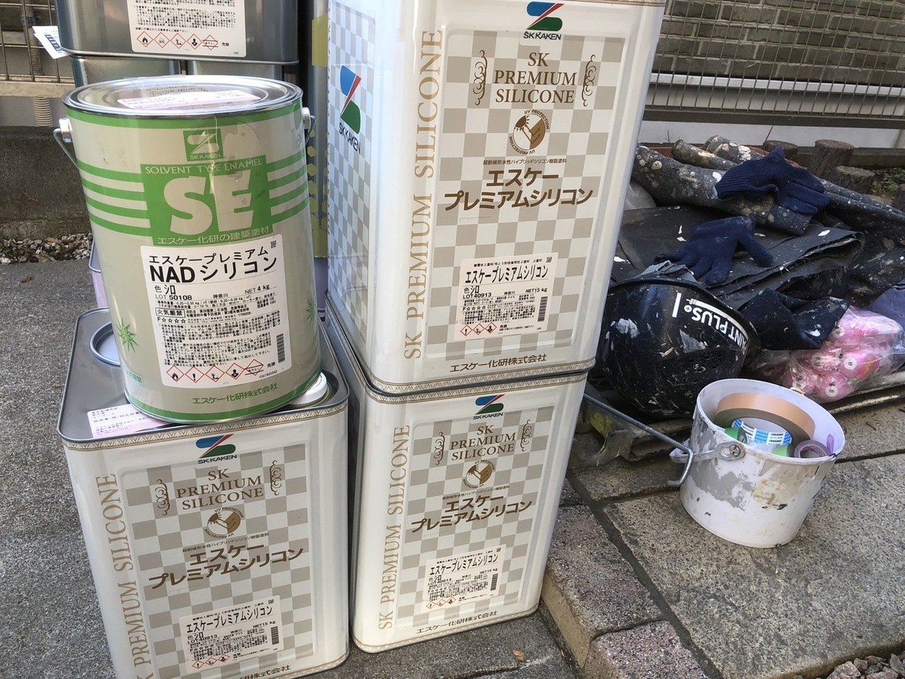 塗装中の屋根