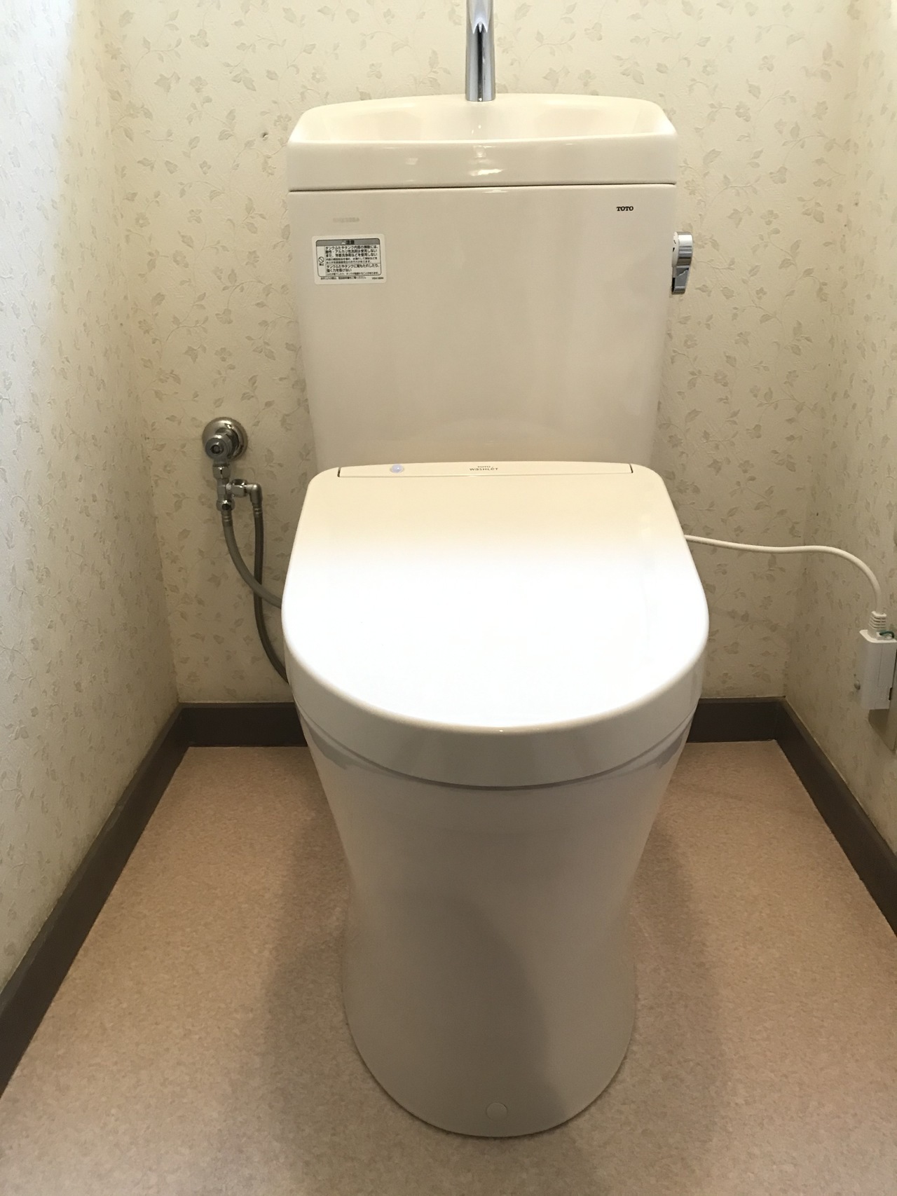 小平市リフォームワークスのトイレの施工事例：TOTO　ピュアレストQR　小平市