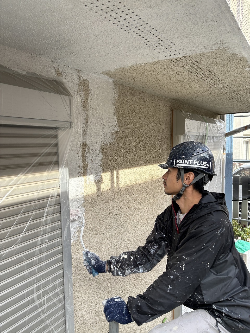 塗装中の屋根