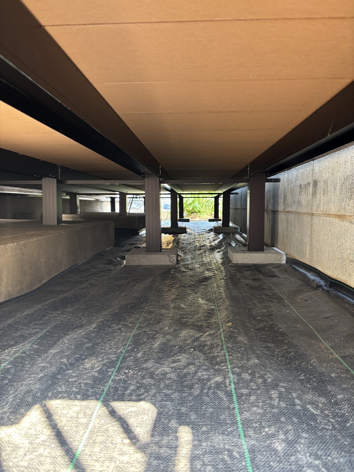 設置が完了したウッドデッキ