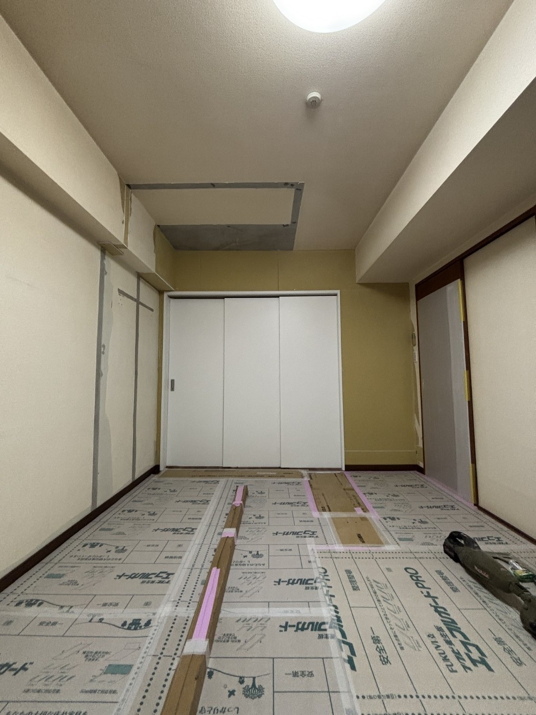 引き戸を取り付けた様子