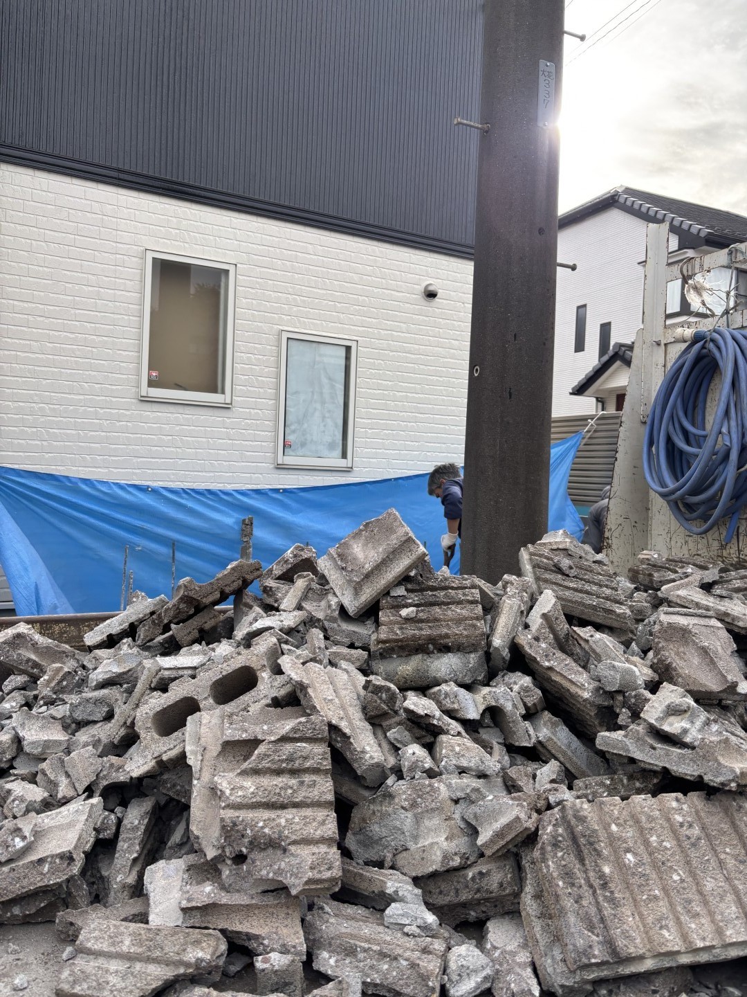 解体されたコンクリートブロック