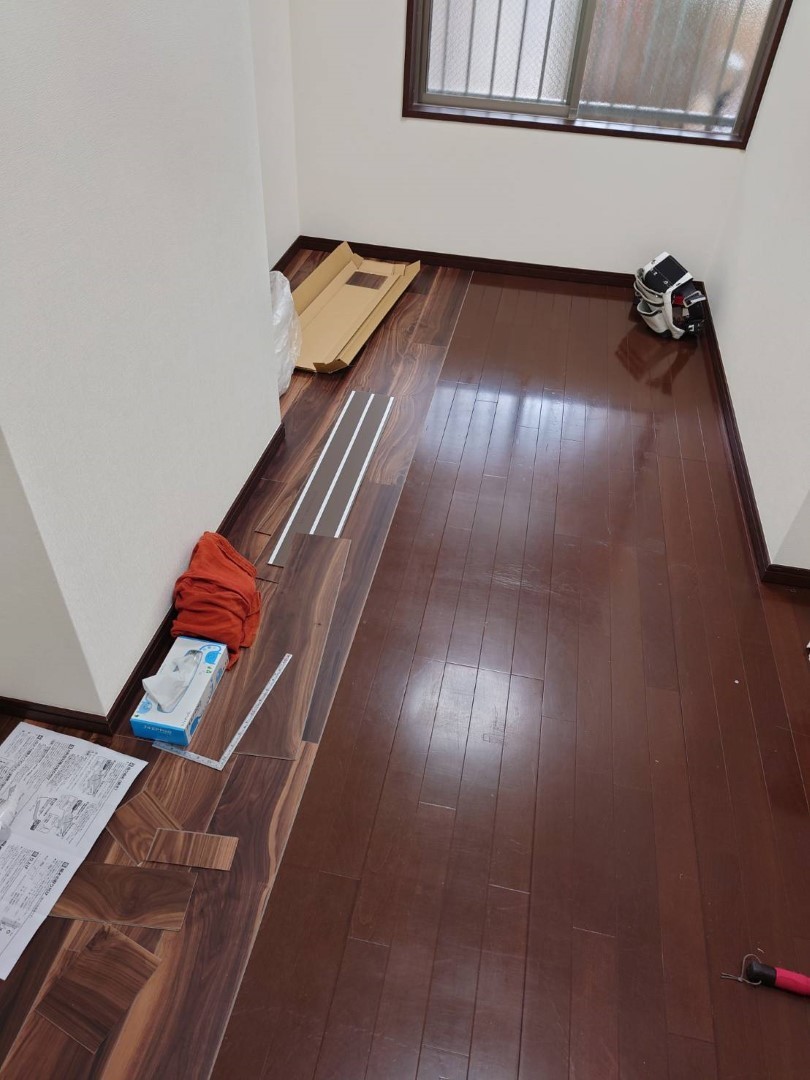 畳を撤去した部屋
