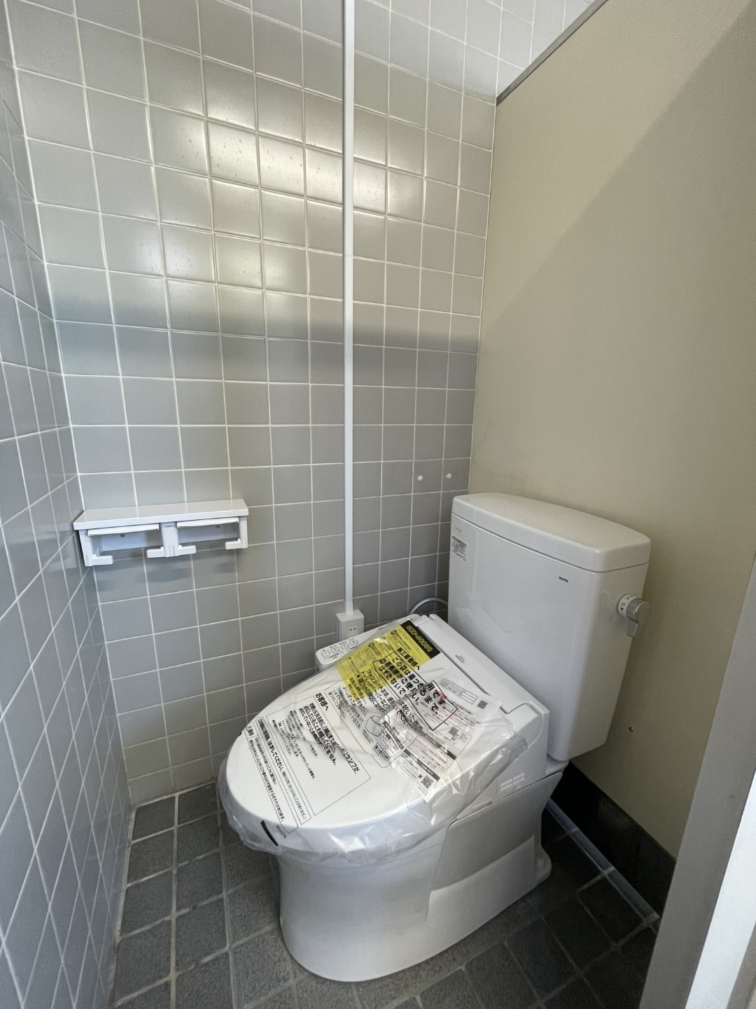 小平市リフォームワークスのトイレの施工事例：LIXIL　リフォレ