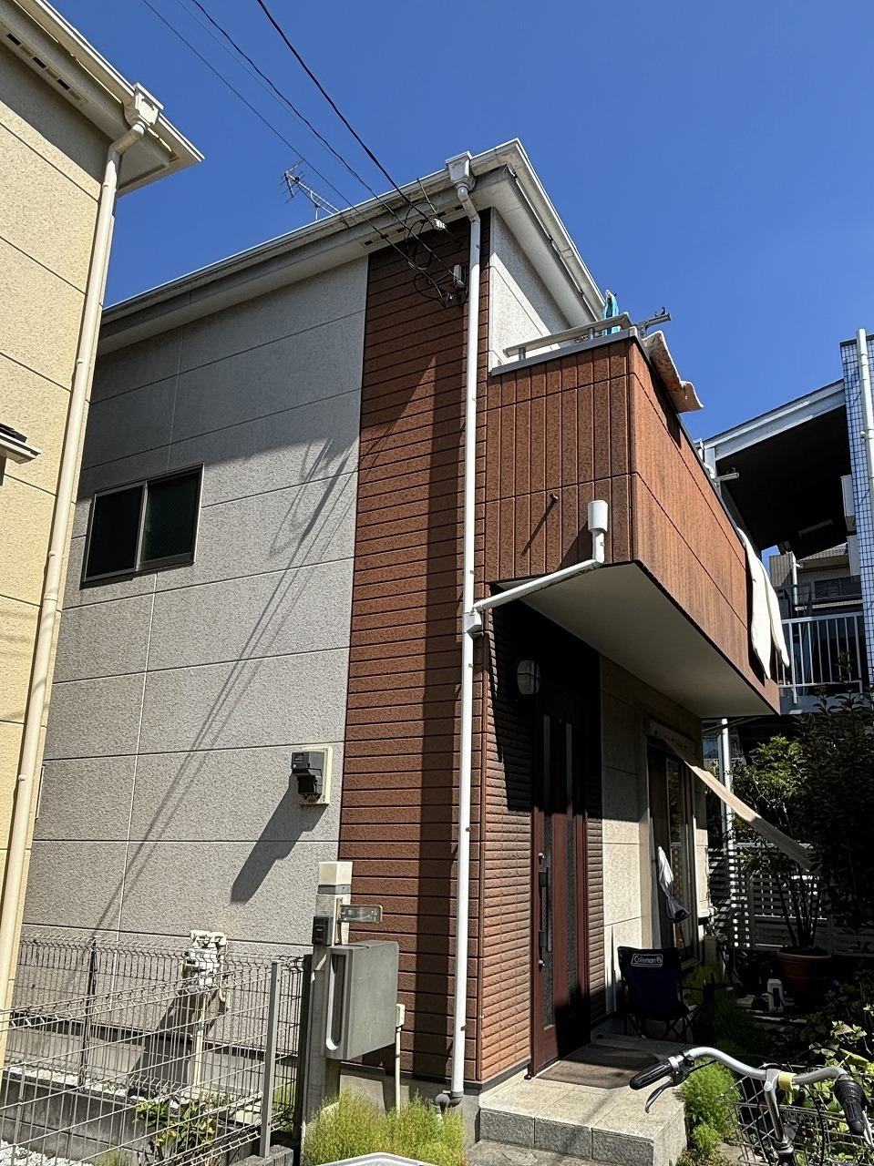 小平市リフォームワークスの施工事例：屋根外壁塗装前の外壁