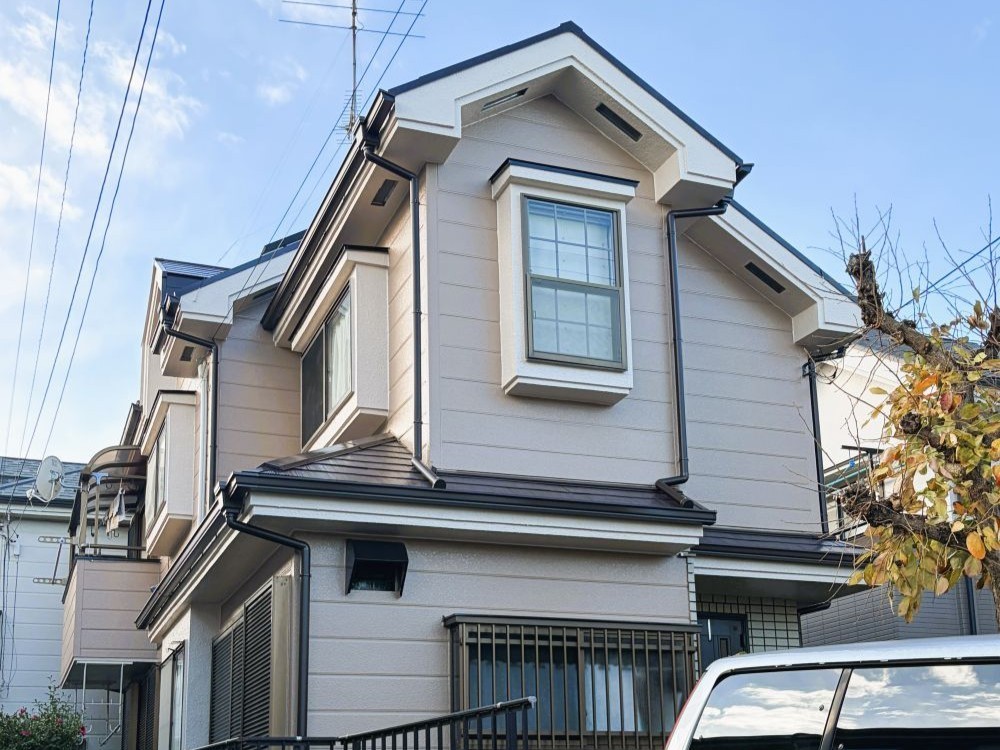 小平市リフォームワークスの施工事例：屋根棟板金改修工事