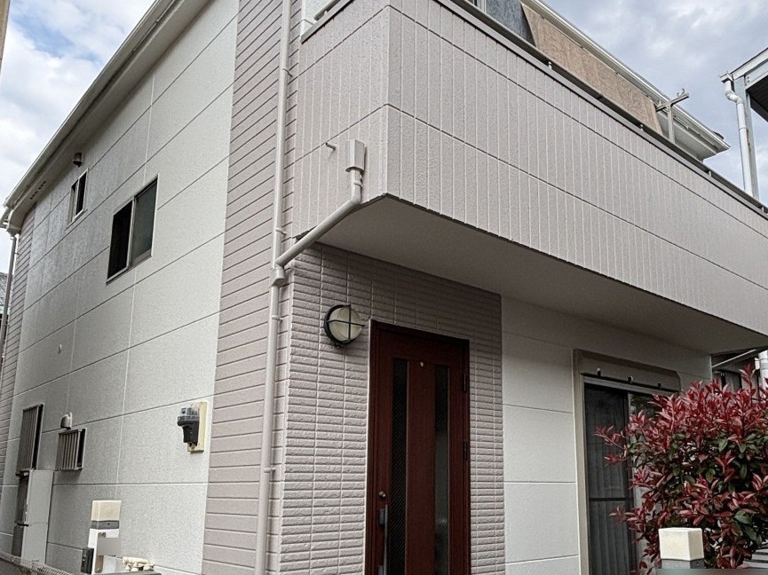 小平市リフォームワークスの施工事例：屋根棟板金改修工事