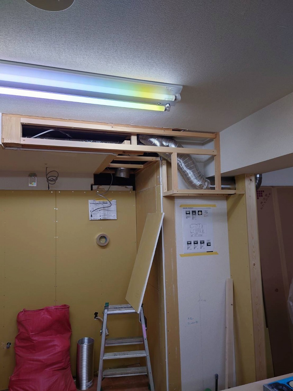 屋根塗装・外壁塗装の足場