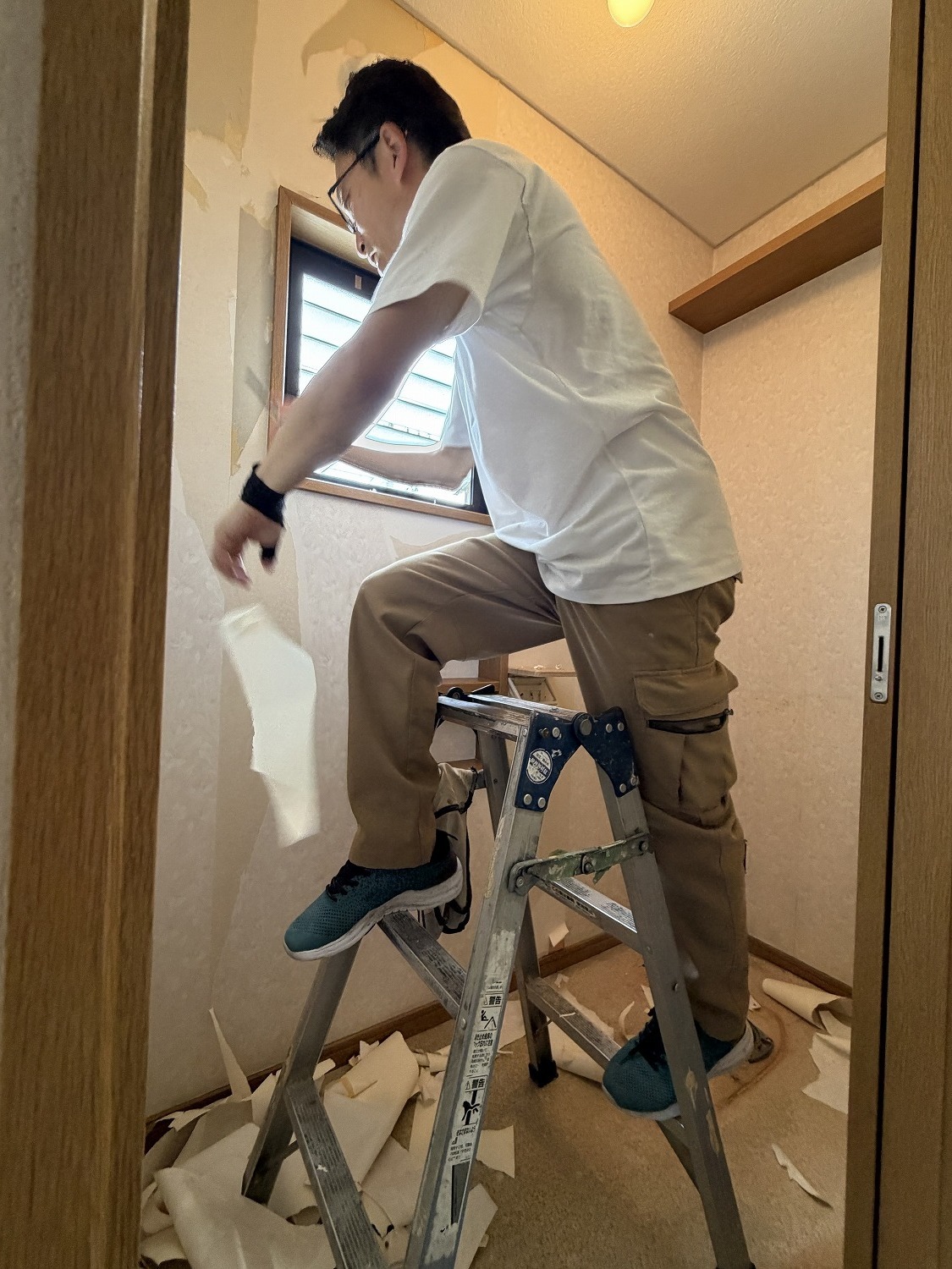 小平市リフォームワークスの西東京市施工事例：工事中のトイレ