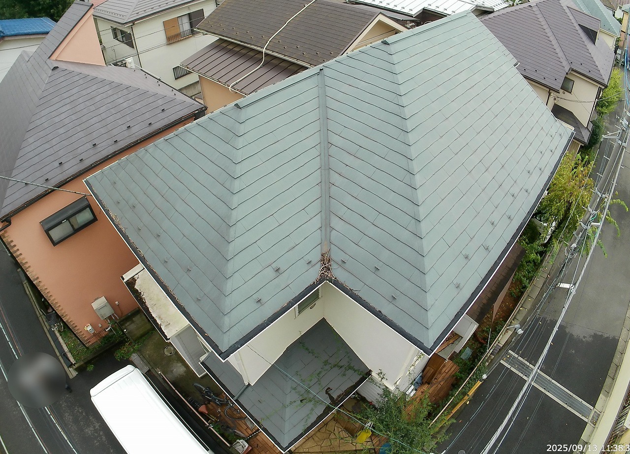 小平市リフォームワークスの施工事例：屋根外壁塗装前の外観