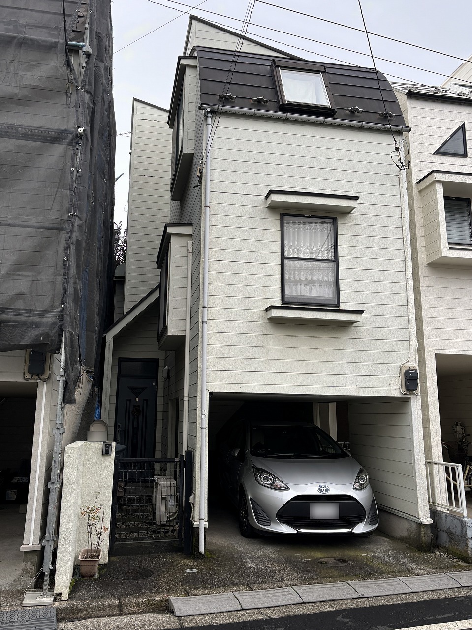 屋根外壁塗装前の外観