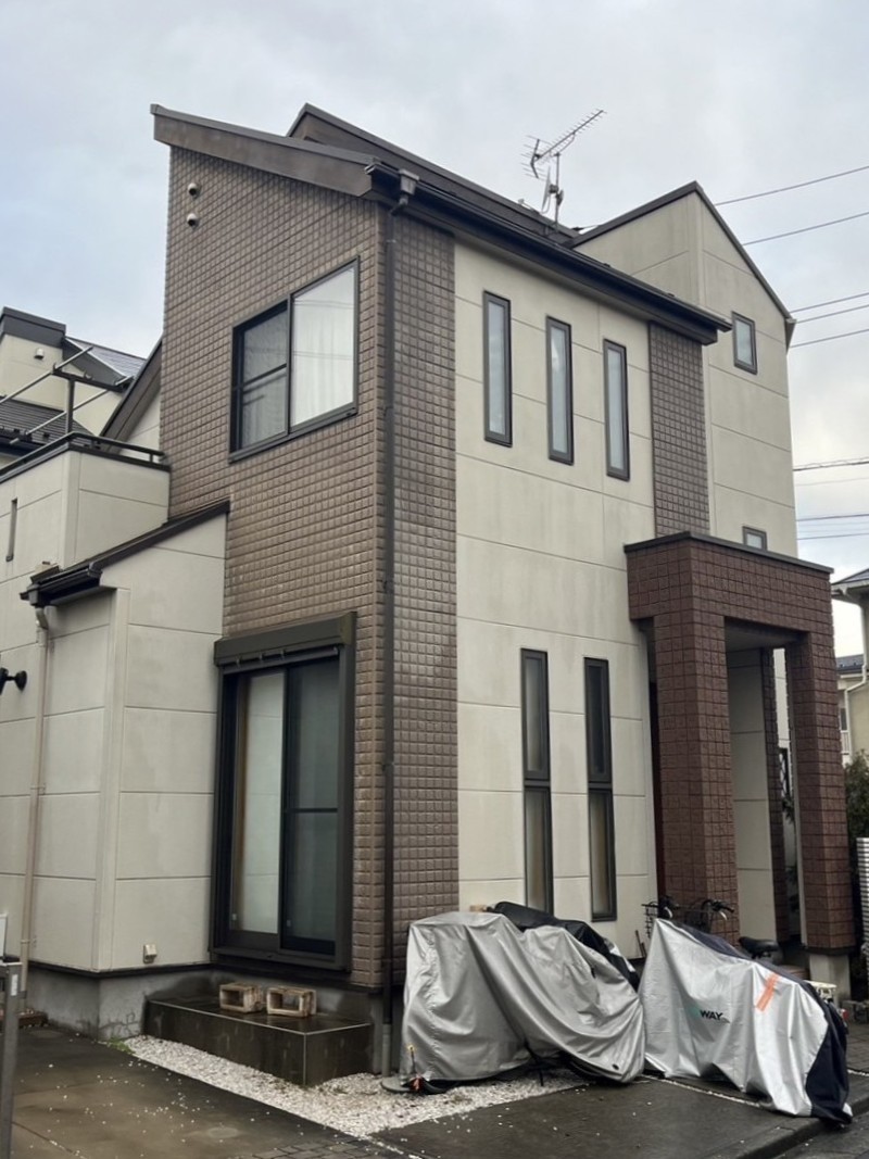 屋根外壁塗装前の外観