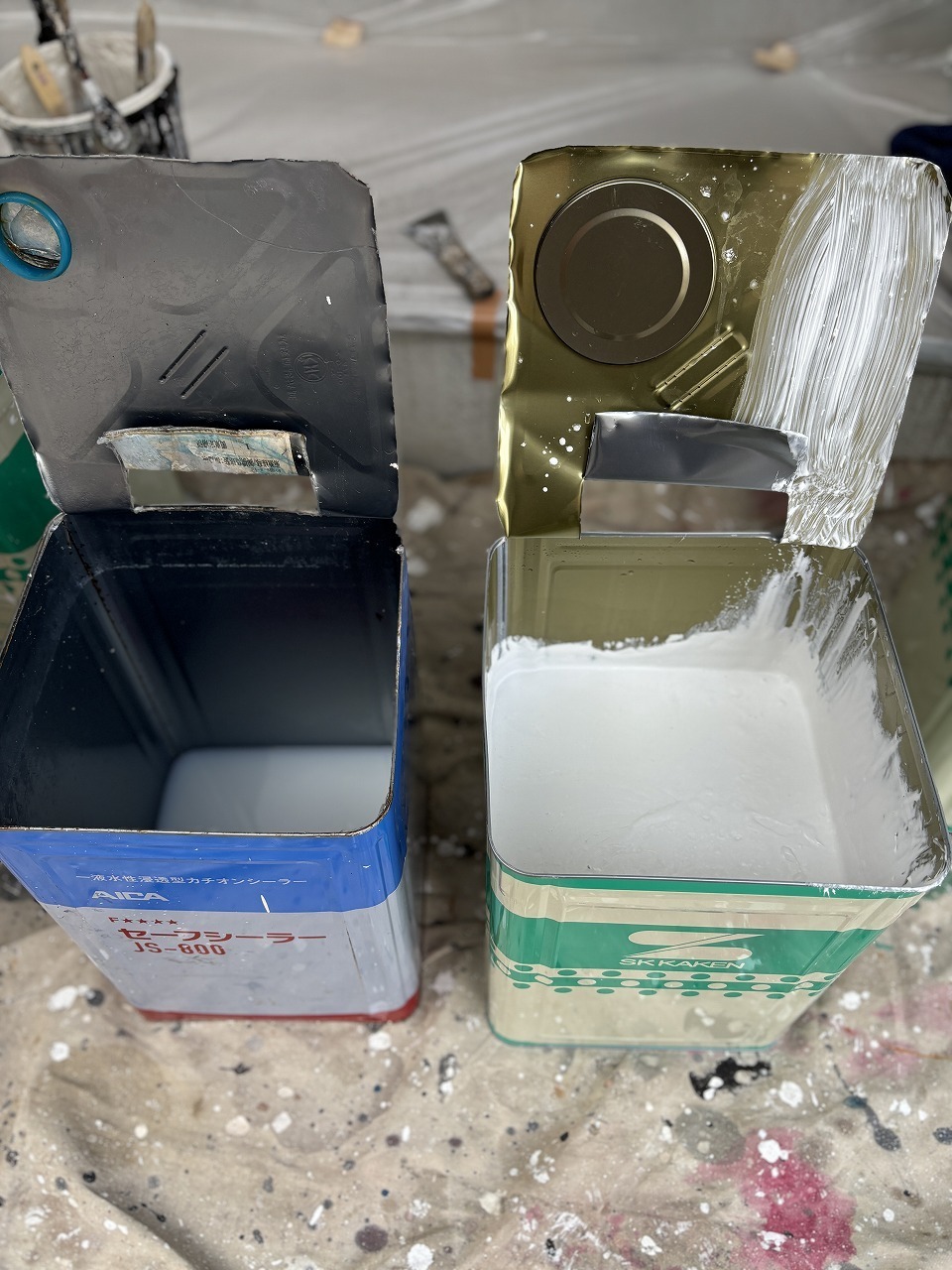 塗装中の屋根