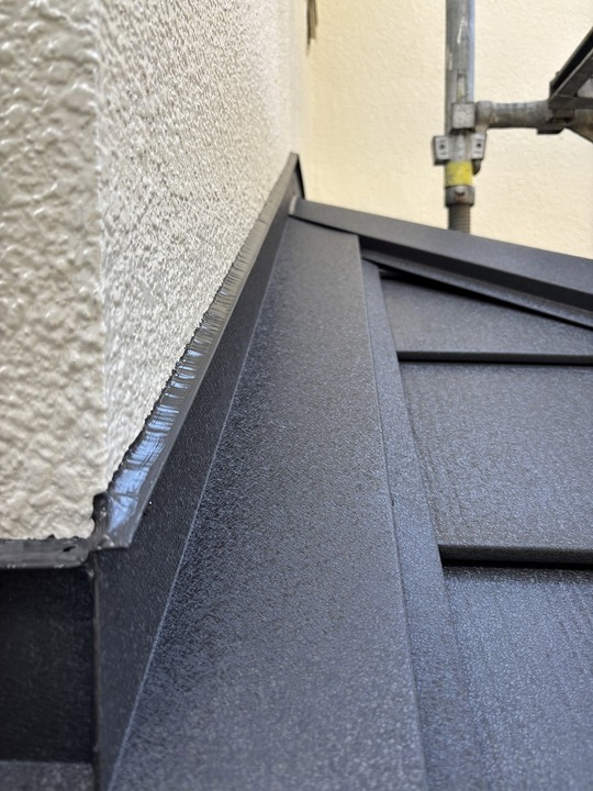 小平市リフォームワークスの施工事例：屋根外壁塗装後の外観