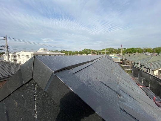 小平市リフォームワークスの屋根棟板金改修工事