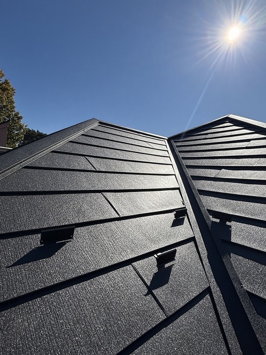 小平市リフォームワークスの施工事例：屋根外壁塗装後の外観