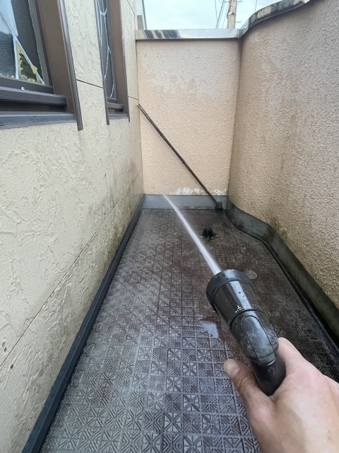 雨漏り散水調査