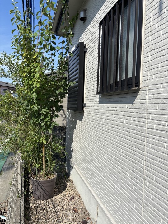 目隠しルーバー設置完成