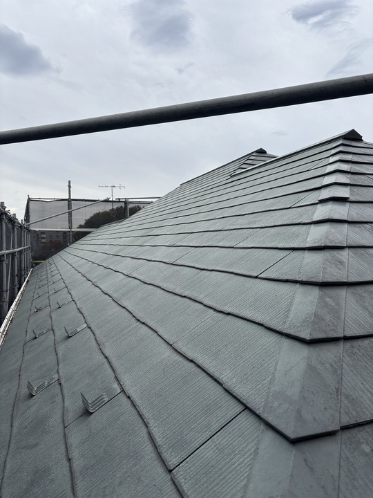 小平市リフォームワークスの施工事例：屋根外壁塗装前の外観