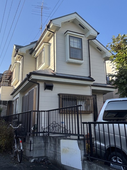 屋根外壁塗装前の外観