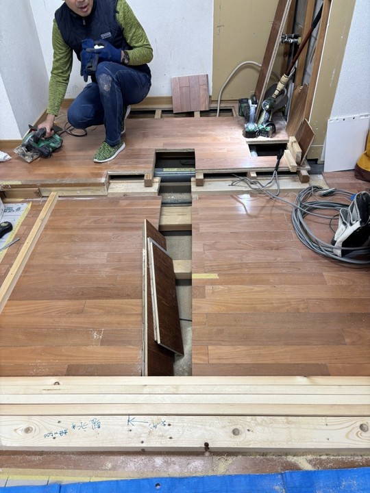 屋根塗装・外壁塗装の足場