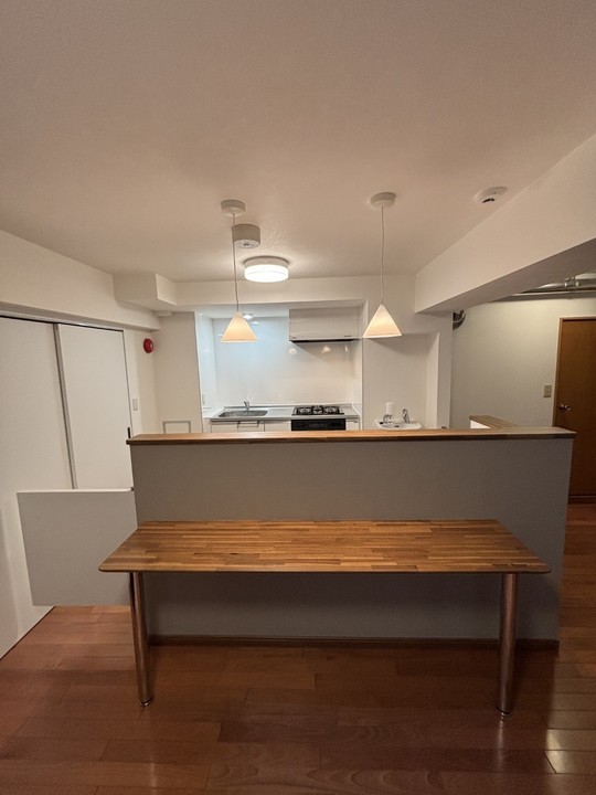 リフォームワークス施工、小平市花小金井の飲食店内装リフォーム事例