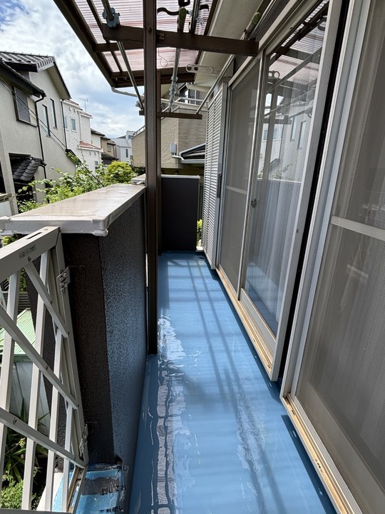 防水加工中のバルコニー
